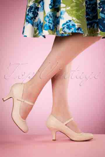 50s Bettie Pumps in Nude